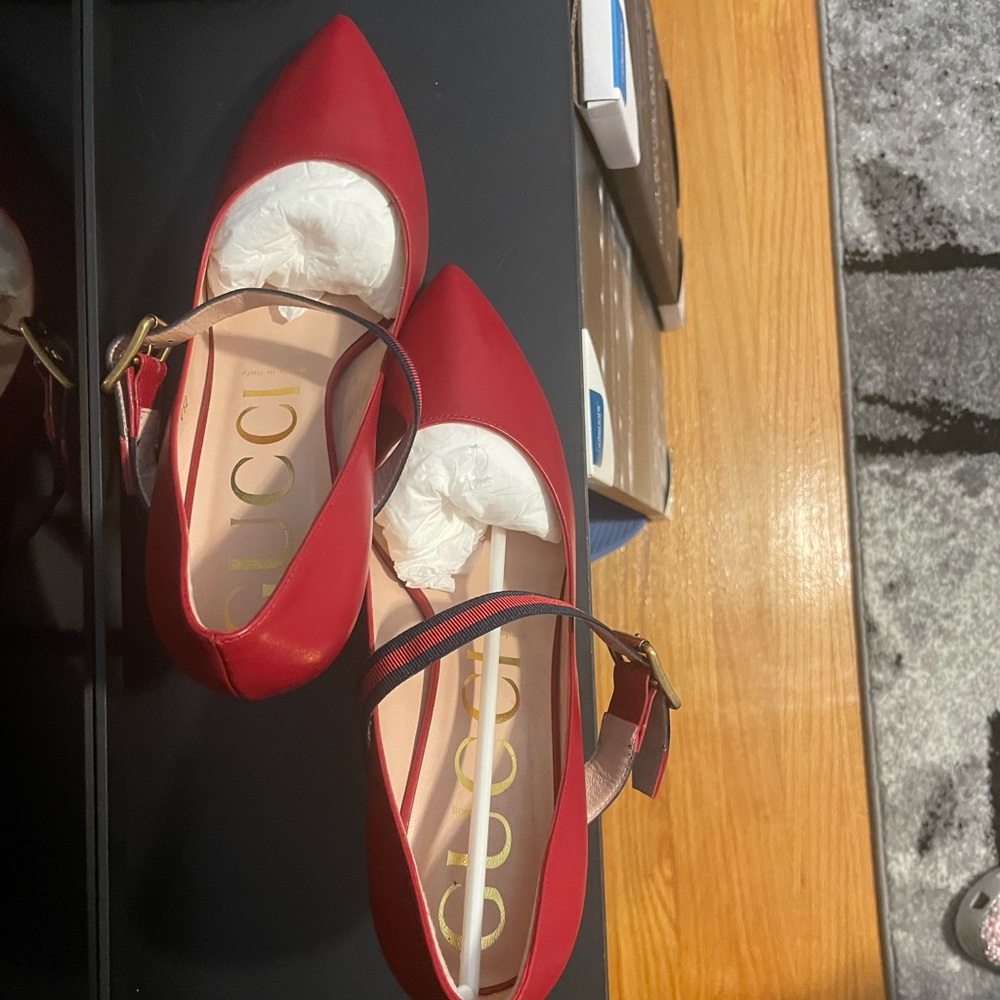 Gucci red leather Sylvie Mary Jane Pump